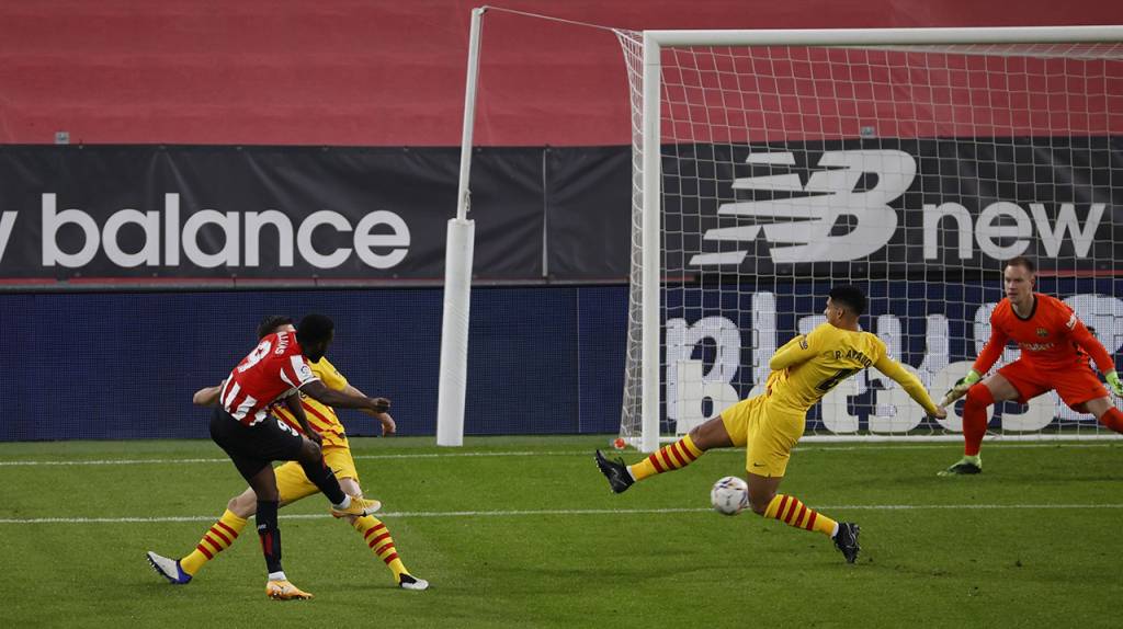 La Liga: Pedri y Messi remontaron el tanto inicial de Iñaki Williams