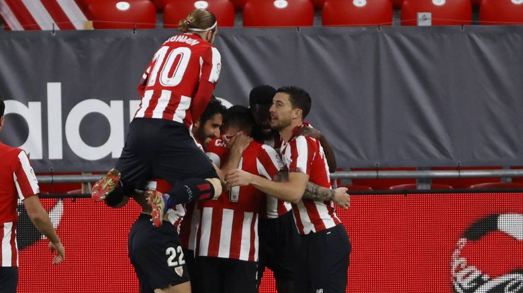 La Liga: Pedri y Messi remontaron el tanto inicial de Iñaki Williams