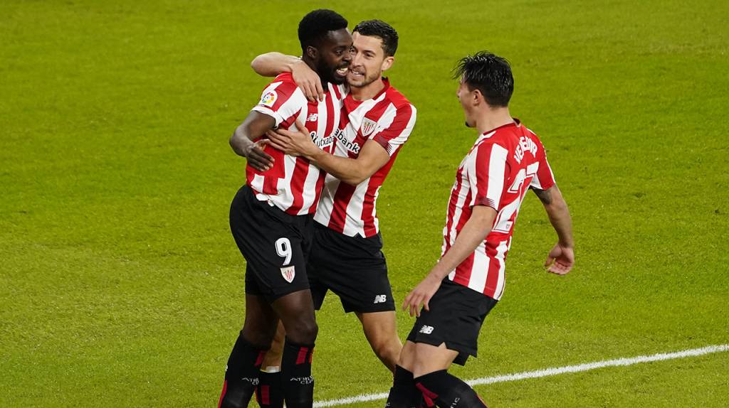 La Liga: Pedri y Messi remontaron el tanto inicial de Iñaki Williams