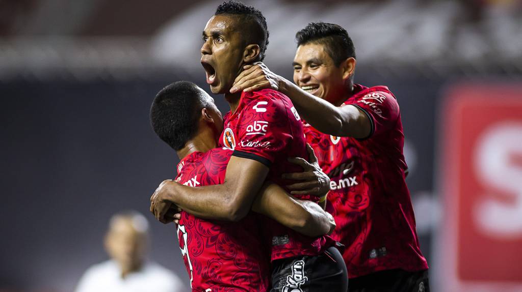Liga MX: Un invicto menos, Xolos frenó al Toluca