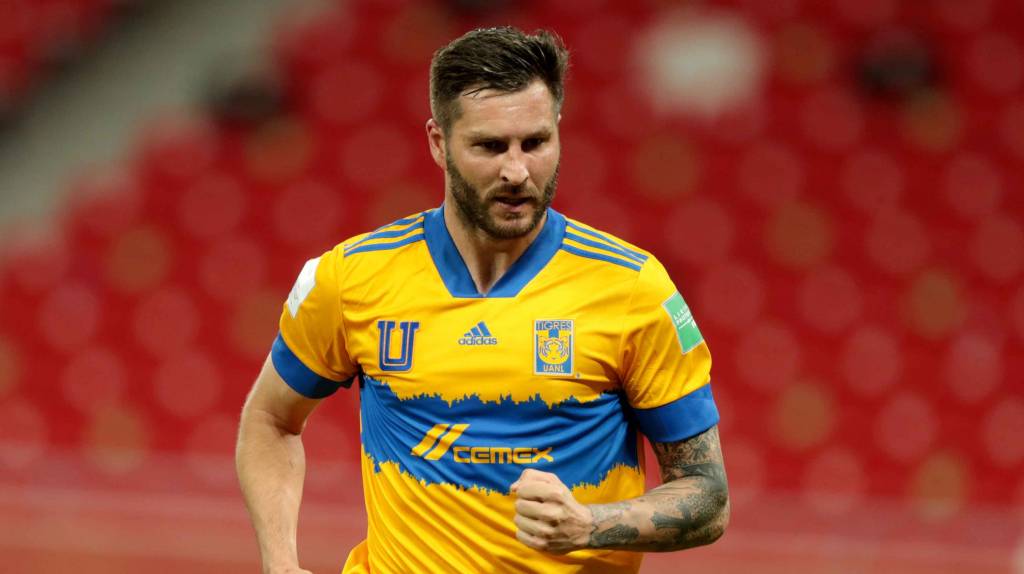 André-Pierre Gignac: El de siempre, haciendo lo de siempre; voltereta y doblete en 12 minutos