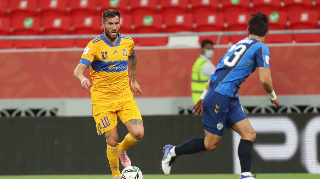 André-Pierre Gignac: El de siempre, haciendo lo de siempre; voltereta y doblete en 12 minutos