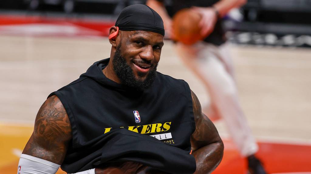 NBA: ¡Duelo de reyes!,  LeBron James, sorprendido por críticas de Zlatan Ibrahimovic