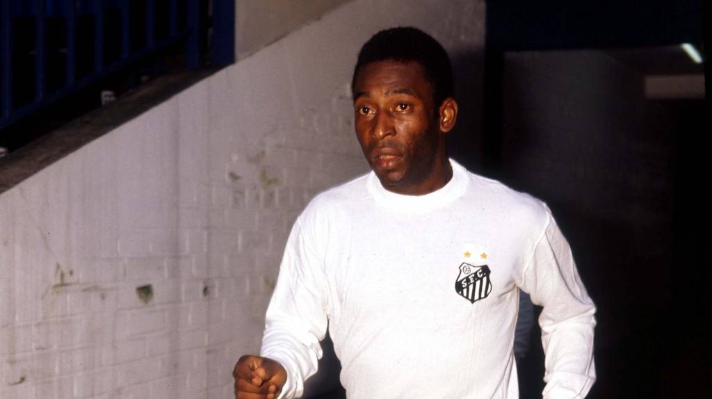 Futbol: Un centenar de goles pone a Erling Haaland en la mesa de Pele y Messi