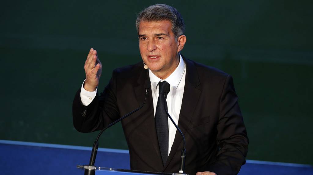 Barcelona: Laporta asume como presidente con mensaje a Koeman y Messi