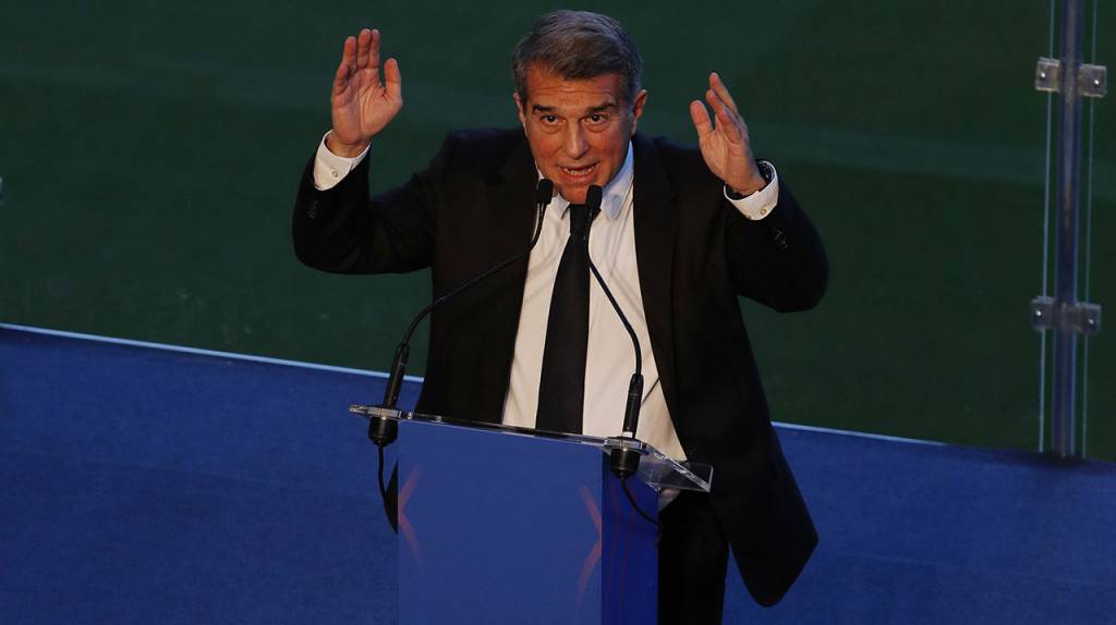 Barcelona: Laporta asume como presidente con mensaje a Koeman y Messi