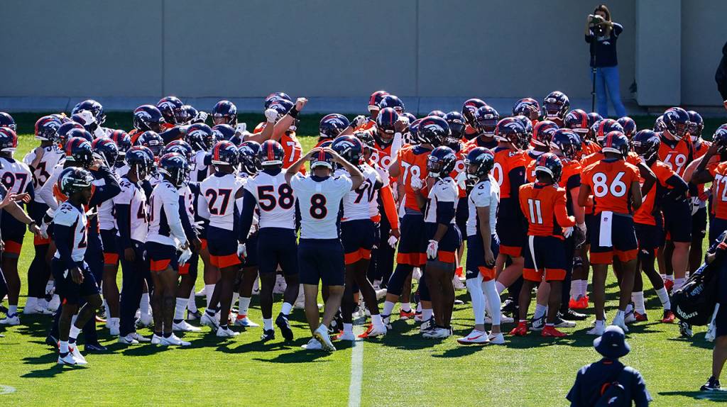 Buena respuesta de Chargers y Broncos al regresar al trabajo